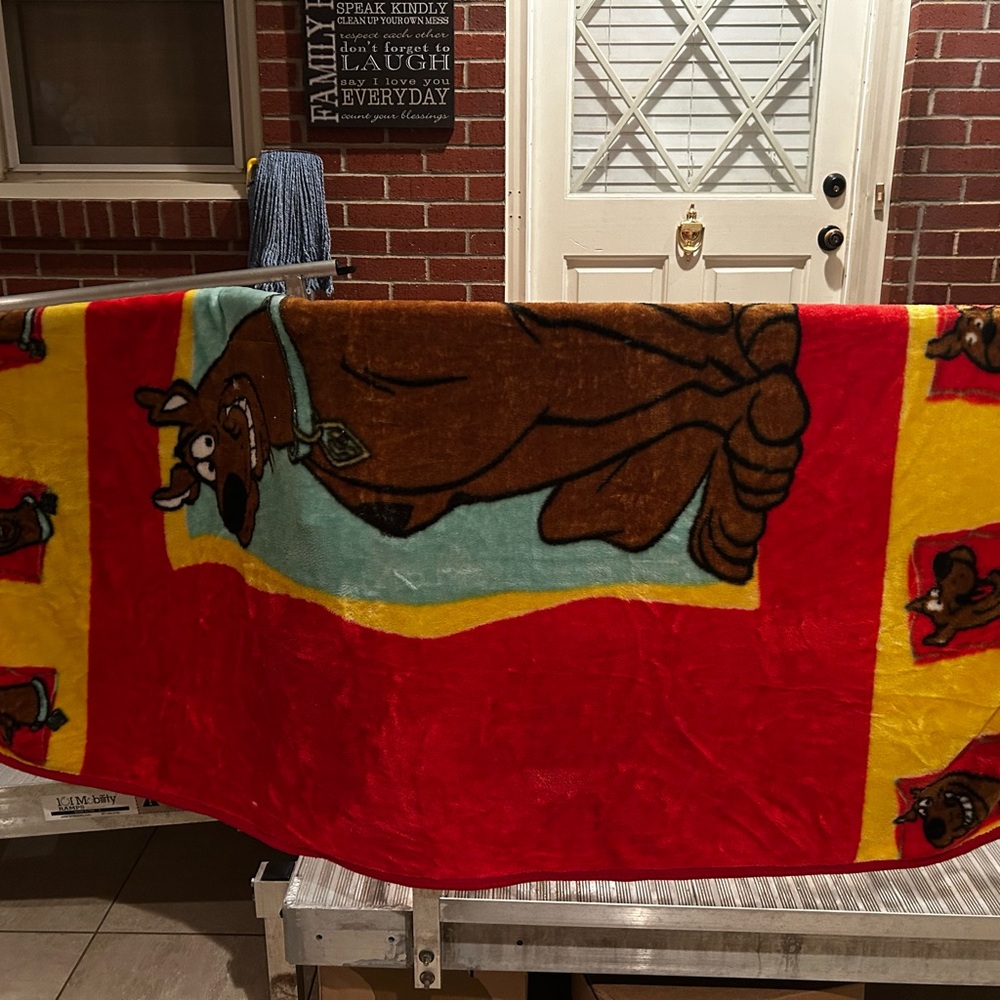 Vintage Scooby Doo Blanket